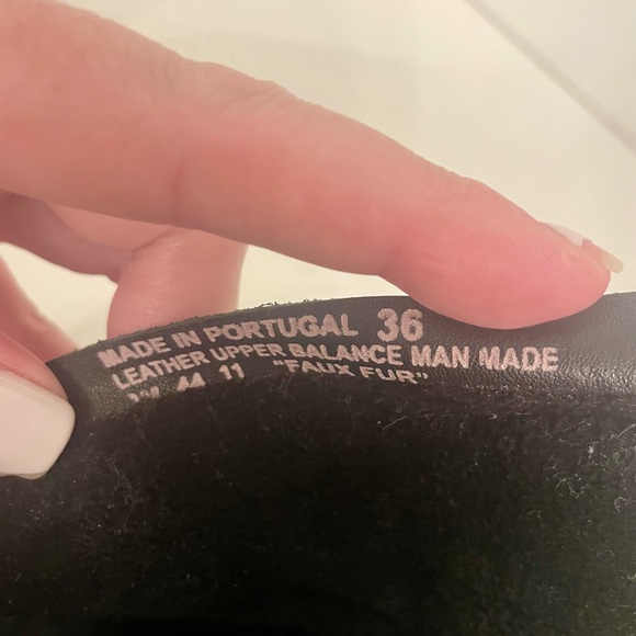 Beautiful teal coloured Leather Portuguese ankle boots size 36. - Picture 4 of 5